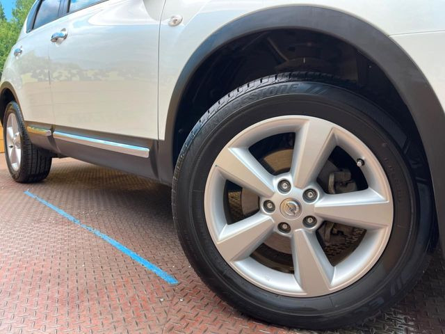 �y����17�C���`�A���~�z�C�[���z�O�ςɃ}�b�`���������A���~�z�C�[���𑕒����Ă���܂��B�e��ЊO�A���~�z�C�[����A�X�^�b�h���X�^�C�����戵�����Ă���܂��B���񂲑��k����������