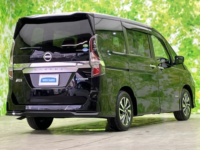 セレナ1.2 e-POWER ハイウェイスターV