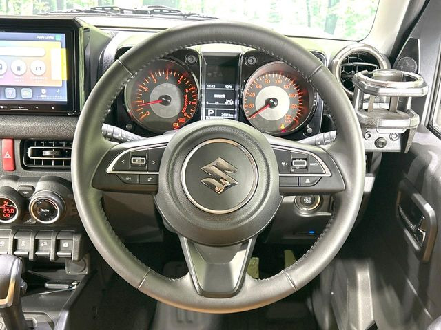 �y�����v�����X�e�A�����O�z�㎿�Ȋv���g�p���邱�ƂŁA��ɂ����������݂ƂĂ��^�]���₷���n���h���ł���