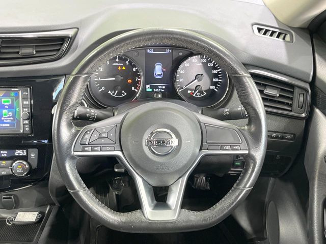 �y�����v�����X�e�A�����O�z�㎿�Ȋv���g�p���邱�ƂŁA��ɂ����������݂ƂĂ��^�]���₷���n���h���ł���