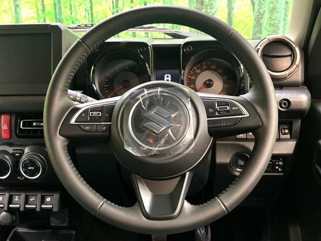 �y�����v�����X�e�A�����O�z�㎿�Ȋv���g�p���邱�ƂŁA��ɂ����������݂ƂĂ��^�]���₷���n���h���ł���