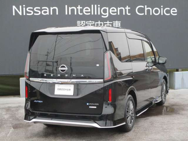 セレナ1.4 e-POWER AUTECH