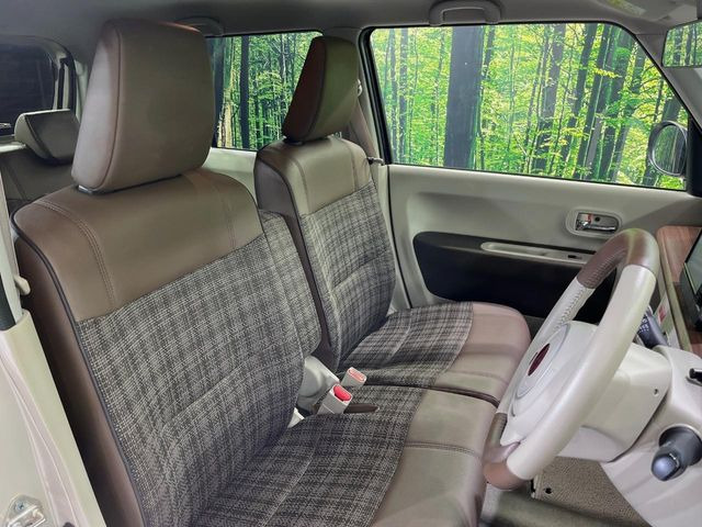 �y�n�[�t���U�[�V�[�g�z�������ƍ���S�n�𗼗������l�C�̃V�[�g���w�ʁE���ʂ̃t�@�u���b�N�f�ނ́A�ʋC���̗ǂ��⊊��ɂ����ɗD��Ă��܂��B�C���╞���ɍ��E���ꂸ���K�ɂ���肢�������܂��B