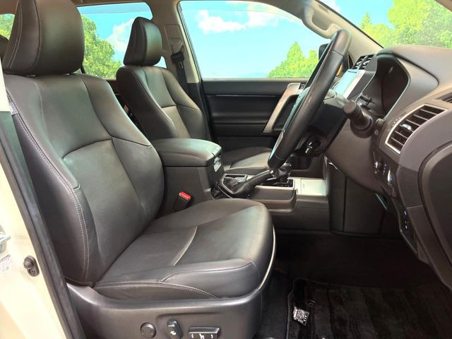 �^�]�Ȃ܂��ɂ͏\���ȃX�y�[�X������A�啿�ȕ��ł��������^�]���Ă�����������ł��B