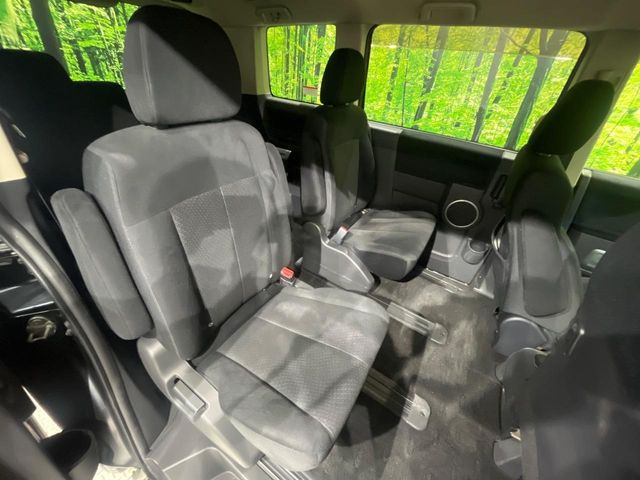 ���ڒ����̓E�H�[�N�X���[�ƂȂ��Ă���܂��B���ڂƎO��ڂ̈ړ�����~�肪�Ƃ��Ă��y�ɂȂ�̂ŁA���~��̍ۂ��X�g���X�������邱�Ƃ͂���܂����