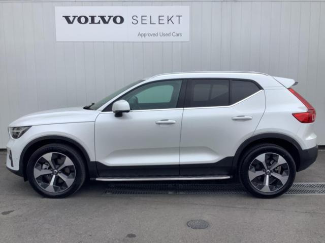XC40ウルトラ B4 AWD 4WD