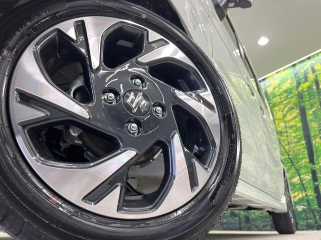 �y����15�C���`�A���~�z�C�[���z�O�ςɃ}�b�`���������A���~�z�C�[���𑕒����Ă���܂��B�e��ЊO�A���~�z�C�[����A�X�^�b�h���X�^�C�����戵�����Ă���܂��B���񂲑��k����������