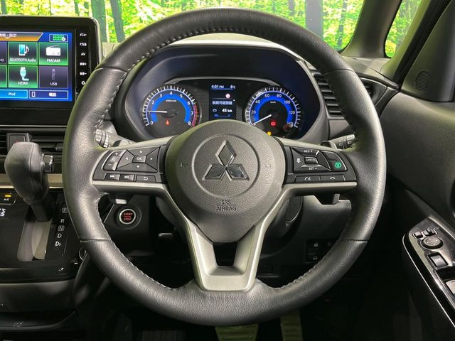 �y�����v�����X�e�A�����O�z�㎿�Ȋv���g�p���邱�ƂŁA��ɂ����������݂ƂĂ��^�]���₷���n���h���ł���