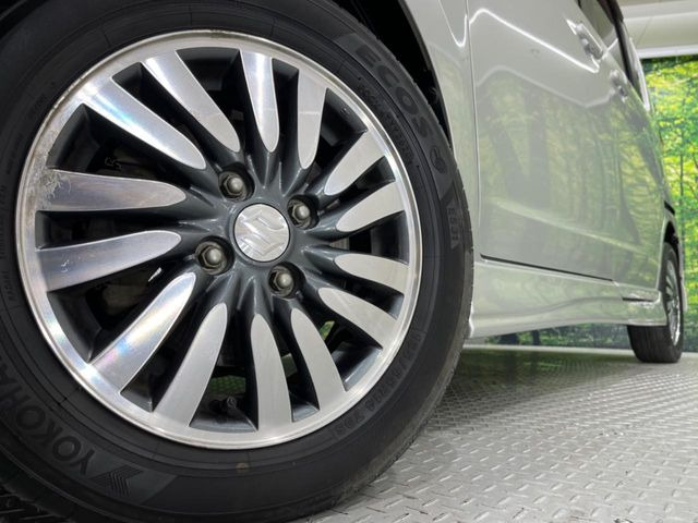 �y����14�C���`�A���~�z�C�[���z�O�ςɃ}�b�`���������A���~�z�C�[���𑕒����Ă���܂��B�e��ЊO�A���~�z�C�[����A�X�^�b�h���X�^�C�����戵�����Ă���܂��B���񂲑��k����������