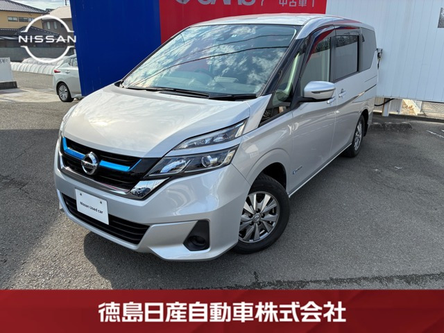 セレナ1.2 e-POWER XV