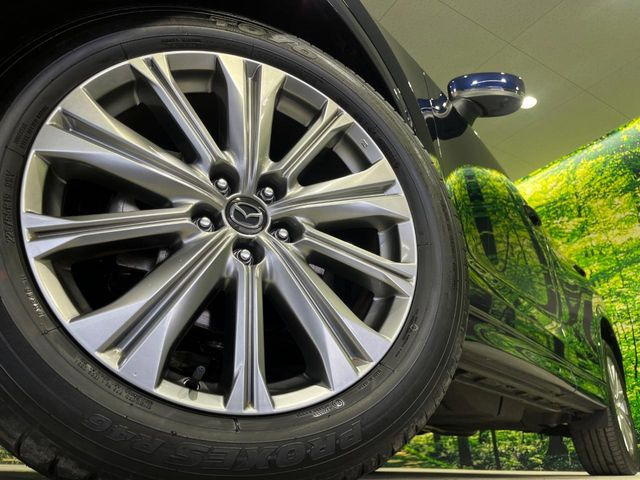 �y����19�C���`�A���~�z�C�[���z�O�ςɃ}�b�`���������A���~�z�C�[���𑕒����Ă���܂��B�e��ЊO�A���~�z�C�[����A�X�^�b�h���X�^�C�����戵�����Ă���܂��B���񂲑��k����������