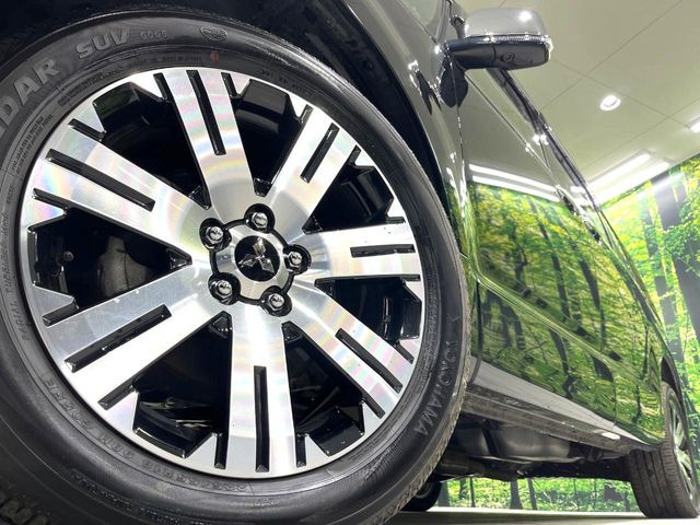 �y����18�C���`�A���~�z�C�[���z�O�ςɃ}�b�`���������A���~�z�C�[���𑕒����Ă���܂��B�e��ЊO�A���~�z�C�[����A�X�^�b�h���X�^�C�����戵�����Ă���܂��B���񂲑��k����������