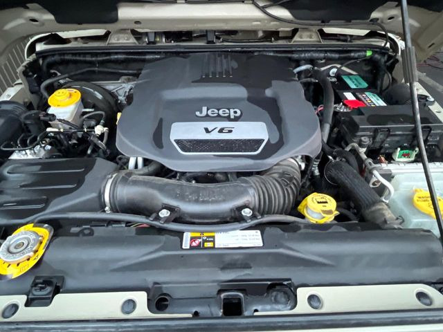 �����X�ł́A�e���[�J�[�̐�p�f�f�e�X�^�[�𓱓��B���Ǝ��i�����e�N�j�J���X�^�b�t���풓���Ă���܂��̂ŁA������̍ۂɂ����S���Ă����p���������܂��B