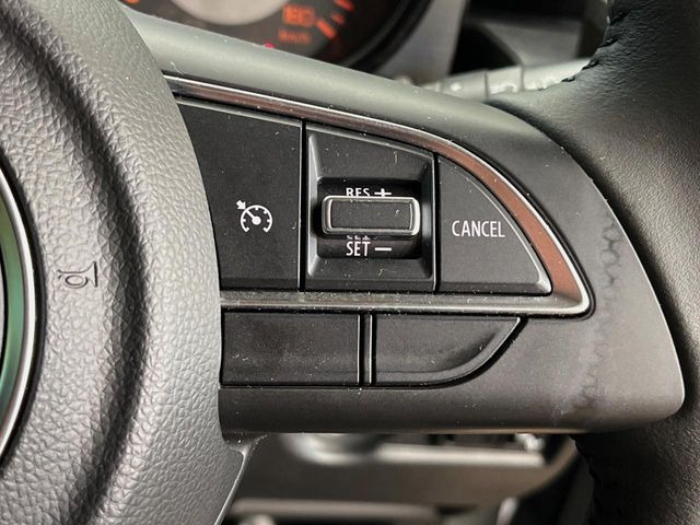 �y�N���[�Y�R���g���[���z�������H�����N���N���s�B�A�N�Z���𗣂��Ă���葬�x�ő��s���ł��A�������^�]���̕��S���y��!�����E�������ȒP�ȃX�C�b�`����Œ����ł��܂��B