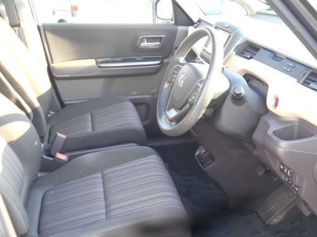 フリード1.5 ハイブリッド G ホンダセンシング 4WD