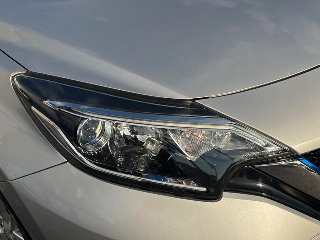 �yLED�w�b�h���C�g�z���V����ԑ��s�����ǍD�Ȏ��E���m�ۂ����S���ĉ^�]�ł��鍂�P�xLED�w�b�h���C�g�𑕔�!�_�����x�������A����d�͂��}�����Ă��܂��B