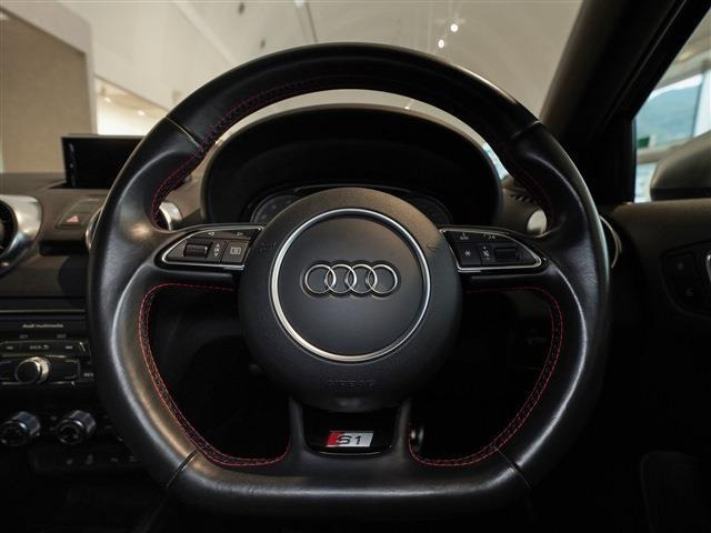 �t���b�g�{�g���`��̃X�|�[�c�X�e�A�����O�����g����^���Ă���܂��B