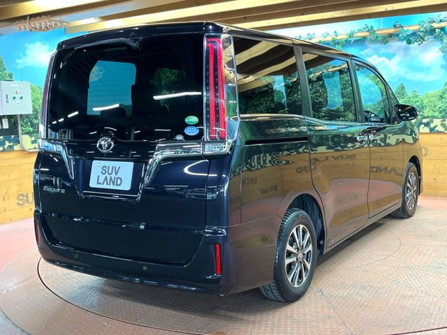 ☆全国のネクステージからお取り寄せが可能※!遠方の店舗に展示してあるクルマが気になる場合も、最寄りの店舗でご覧いただくことが可能です!是非私たちに要望をお聞かせください!※別途費用