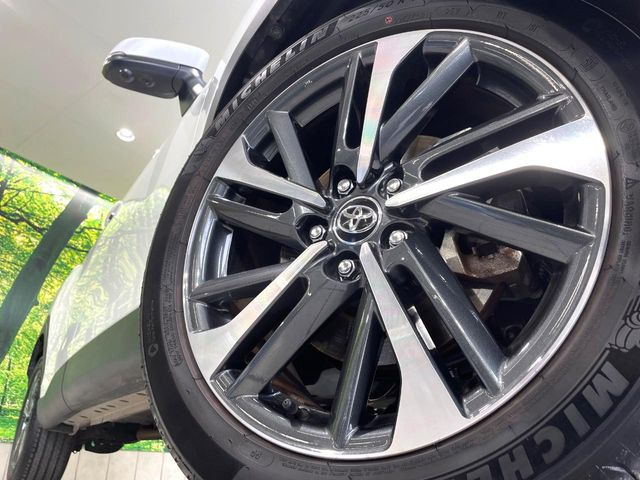 �y����18�C���`�A���~�z�C�[���z�O�ςɃ}�b�`���������A���~�z�C�[���𑕒����Ă���܂��B�e��ЊO�A���~�z�C�[����A�X�^�b�h���X�^�C�����戵�����Ă���܂��B���񂲑��k����������