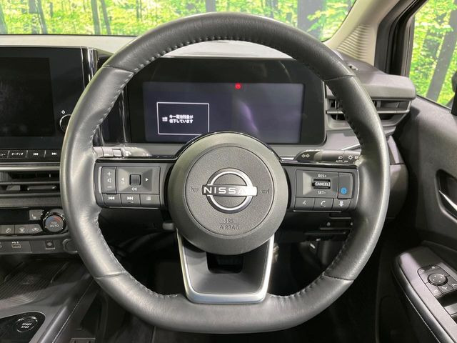 �y�����v�����X�e�A�����O�z�㎿�Ȋv���g�p���邱�ƂŁA��ɂ����������݂ƂĂ��^�]���₷���n���h���ł���