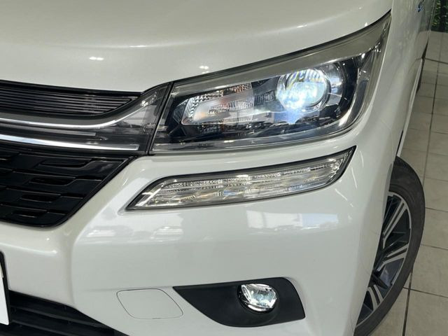 �yLED�w�b�h���C�g�z���V����ԑ��s�����ǍD�Ȏ��E���m�ۂ����S���ĉ^�]�ł��鍂�P�xLED�w�b�h���C�g�𑕔�!�_�����x�������A����d�͂��}�����Ă��܂��B