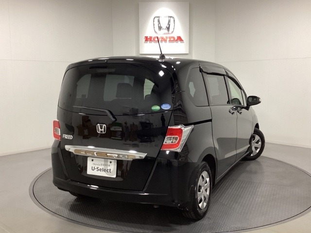 フリード1.5 G プレミアムエディション