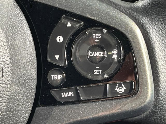 �y�A�_�v�e�B�u�N���[�Y�R���g���[���z�������H�ł̒��������s���y��!!�����ő��x��ۂN���[�Y�R���g���[�����A�Փˌy���V�X�e���ƘA�g���A�O���̎ԗ������m���ĎԊԂ�ۂ悤�ɑ��x���߂��Ă���܂�!!