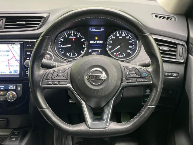 �y�����v�����X�e�A�����O�z�㎿�Ȋv���g�p���邱�ƂŁA��ɂ����������݂ƂĂ��^�]���₷���n���h���ł���