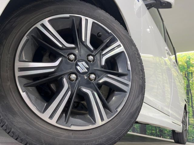 �y����15�C���`�A���~�z�C�[���z�O�ςɃ}�b�`���������A���~�z�C�[���𑕒����Ă���܂��B�e��ЊO�A���~�z�C�[����A�X�^�b�h���X�^�C�����戵�����Ă���܂��B���񂲑��k����������