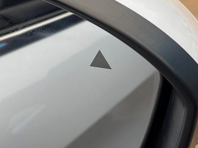 �y�u���C���h�X�|�b�g���[�j���O�z���s���A�h�A�~���[�̎��p�ɂȂ�₷���ӏ��Ɍ㑱�Ԃ��ڋ߂���ƃT�C�h�~���[�t�߂Ɍx����\���A�h���C�o�[�ɒ��ӊ��N�����Ă���܂��B