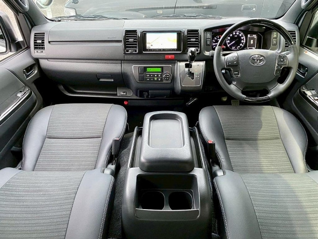 ハイエースバン2.8 スーパーGL ダークプライム S ロング ディーゼル 4WD