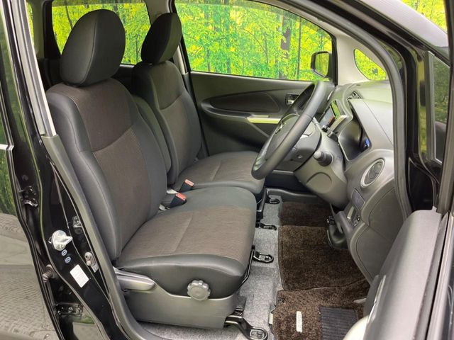 �^�]�ȃV�[�g���͎g�p�������Ȃ��A�ǍD�ȏ�ԂƂȂ��Ă��܂��B���J�Ɏg���Ă������Ƃ��悭�킩��܂��ˁB