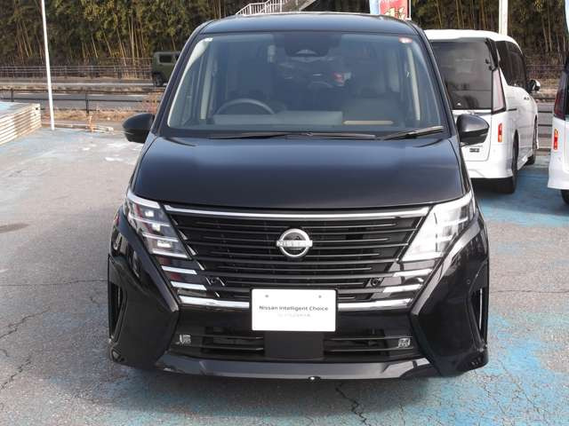 セレナ1.4 e-POWER ハイウェイスターV