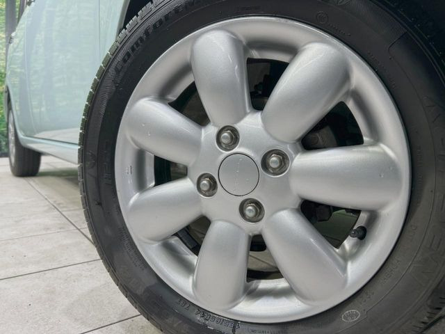 �y����14�C���`�A���~�z�C�[���z�O�ςɃ}�b�`���������A���~�z�C�[���𑕒����Ă���܂��B�e��ЊO�A���~�z�C�[����A�X�^�b�h���X�^�C�����戵�����Ă���܂��B���񂲑��k����������