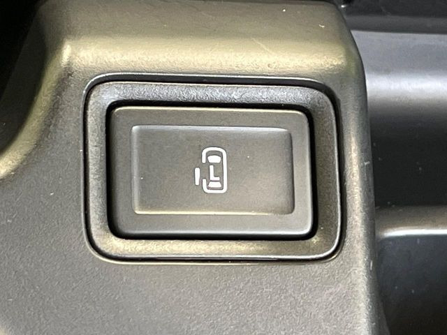 �y�p���[�X���C�h�h�A�z�X�}�[�g�L�[��^�]�Ȃ̃X�C�b�`�ŃX���C�h�h�A�̊J���\���d��������͂����ăh�A���J����K�v�������A���������q�l�ł��A�d���ו��������Ă��鎞�����N�ɊJ���߂ł��܂���