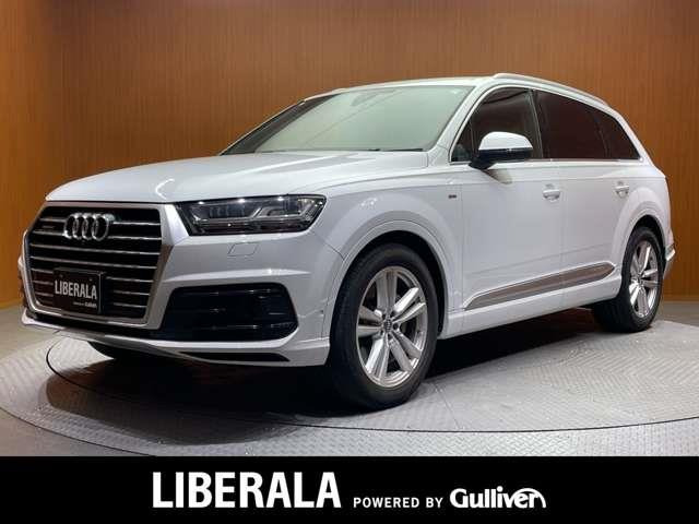 Q745 TFSI クワトロ 4WD