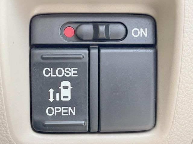 �y�p���[�X���C�h�h�A�z�X�}�[�g�L�[��^�]�Ȃ̃X�C�b�`�ŃX���C�h�h�A�̊J���\���d��������͂����ăh�A���J����K�v�������A���������q�l�ł��A�d���ו��������Ă��鎞�����N�ɊJ���߂ł��܂���