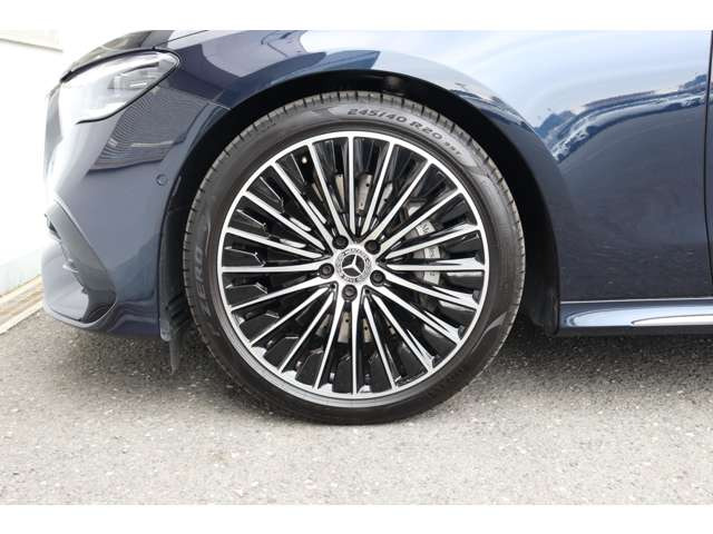 EクラスE220d アバンギャルド AMGラインパッケージ (ISG)