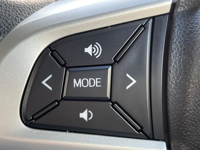 �y�X�e�A�����O�X�C�b�`�z�^�]���A�O������ڐ������炷���ƂȂ��A�I�[�f�B�I���̑��삪�\�ȕ֗��@�\!���S&���K�ȃh���C�u�����o���Ă���܂���