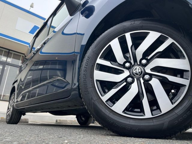 �y����14�C���`�A���~�z�C�[���z�O�ςɃ}�b�`���������A���~�z�C�[���𑕒����Ă���܂��B�e��ЊO�A���~�z�C�[����A�X�^�b�h���X�^�C�����戵�����Ă���܂��B���񂲑��k����������