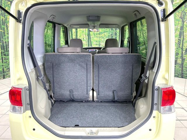 ���i�̂���������ʋ΁A���}���ɏ\���ȉ׎��X�y�[�X���m�ۂ��Ă���܂��B�Z�J���h�V�[�g��|���ƁA�傫�ȉו��̐ύڂ��\�ł���