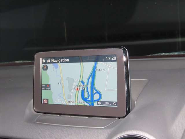 デミオ1.5 XD ノーブル クリムゾン