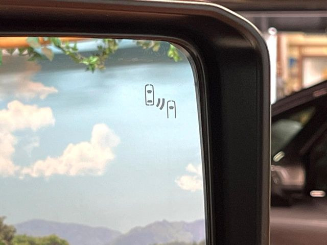 �y�u���C���h�X�|�b�g���j�^�[�z���s���A�h�A�~���[�̎��p�ɂȂ�₷���ӏ��Ɍ㑱�Ԃ��ڋ߂���ƃT�C�h�~���[�̃����Y�Ɍx����\��!�h���C�o�[�ɒ��ӊ��N�����Ă���܂��B