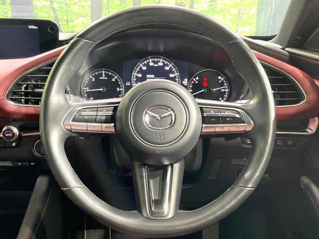 �y�����v�����X�e�A�����O�z�㎿�Ȋv���g�p���邱�ƂŁA��ɂ����������݂ƂĂ��^�]���₷���n���h���ł���