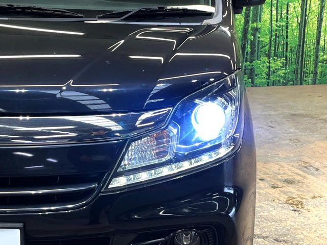 �yLED�w�b�h���C�g�z���V����ԑ��s�����ǍD�Ȏ��E���m�ۂ����S���ĉ^�]�ł��鍂�P�xLED�w�b�h���C�g�𑕔�!�_�����x�������A����d�͂��}�����Ă��܂��B