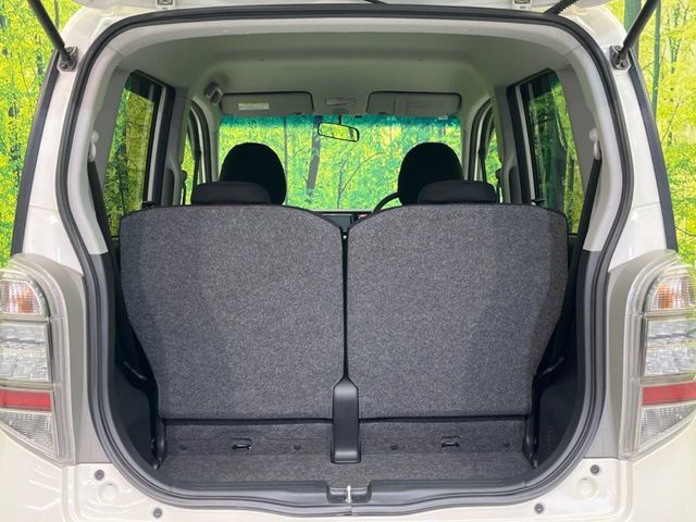 ���ڃV�[�g�͑O��X���C�h���\�ł��B���ɉ�����Α������L������������A�O�ɋl�߂�Α傫�ȃ��Q�b�W�X�y�[�X���m�ۂł��܂��B�V�[���ɉ����Ďg�������ł��邩��Ƃ��Ă��֗��ł���