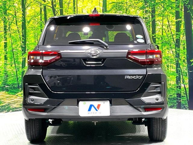 安心の最長10年・走行無制限保証(有償)をご用意。保証内容も充実はもちろん、無料点検&オイル交換や、年中無休の全国・24時間ロードサービスも付帯されておりますのでご安心下さい。