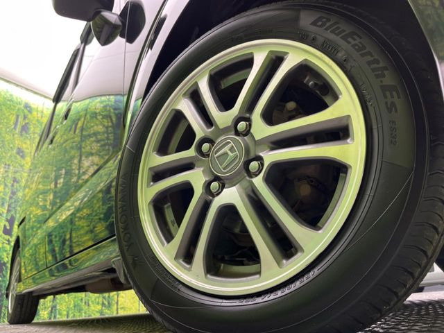 �y����14�C���`�A���~�z�C�[���z�O�ςɃ}�b�`���������A���~�z�C�[���𑕒����Ă���܂��B�e��ЊO�A���~�z�C�[����A�X�^�b�h���X�^�C�����戵�����Ă���܂��B���񂲑��k����������