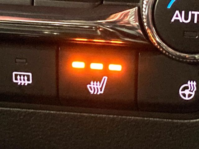 �y�V�[�g�q�[�^�[�z�������ɏd�󂷂�V�[�g�q�[�^�[!�G�A�R����葁�����܂��Ă����̂Ŋ�����̐l�����S�ł��ˁ�G�A�R���̉����͊������邩����A�Ƃ������ɂ����������߂ł��B