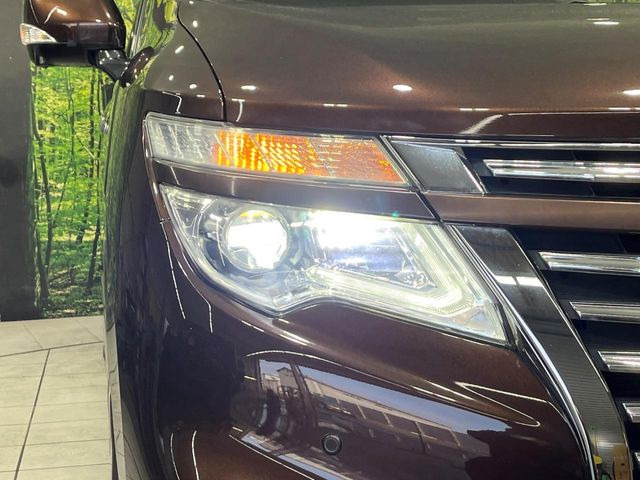 �yLED�w�b�h���C�g�z���V����ԑ��s�����ǍD�Ȏ��E���m�ۂ����S���ĉ^�]�ł��鍂�P�xLED�w�b�h���C�g�𑕔�!�_�����x�������A����d�͂��}�����Ă��܂��B